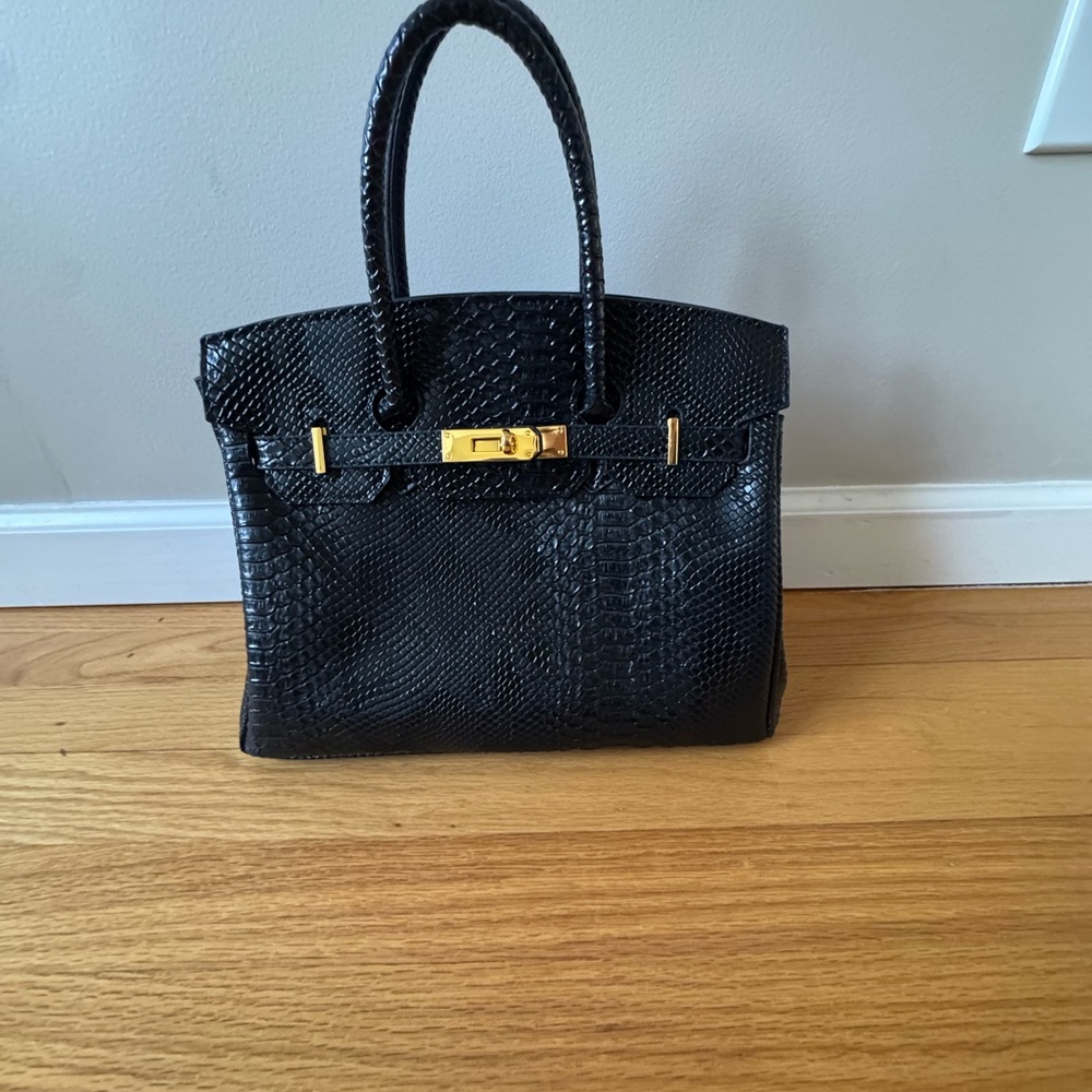 Black “Wirkin” bag